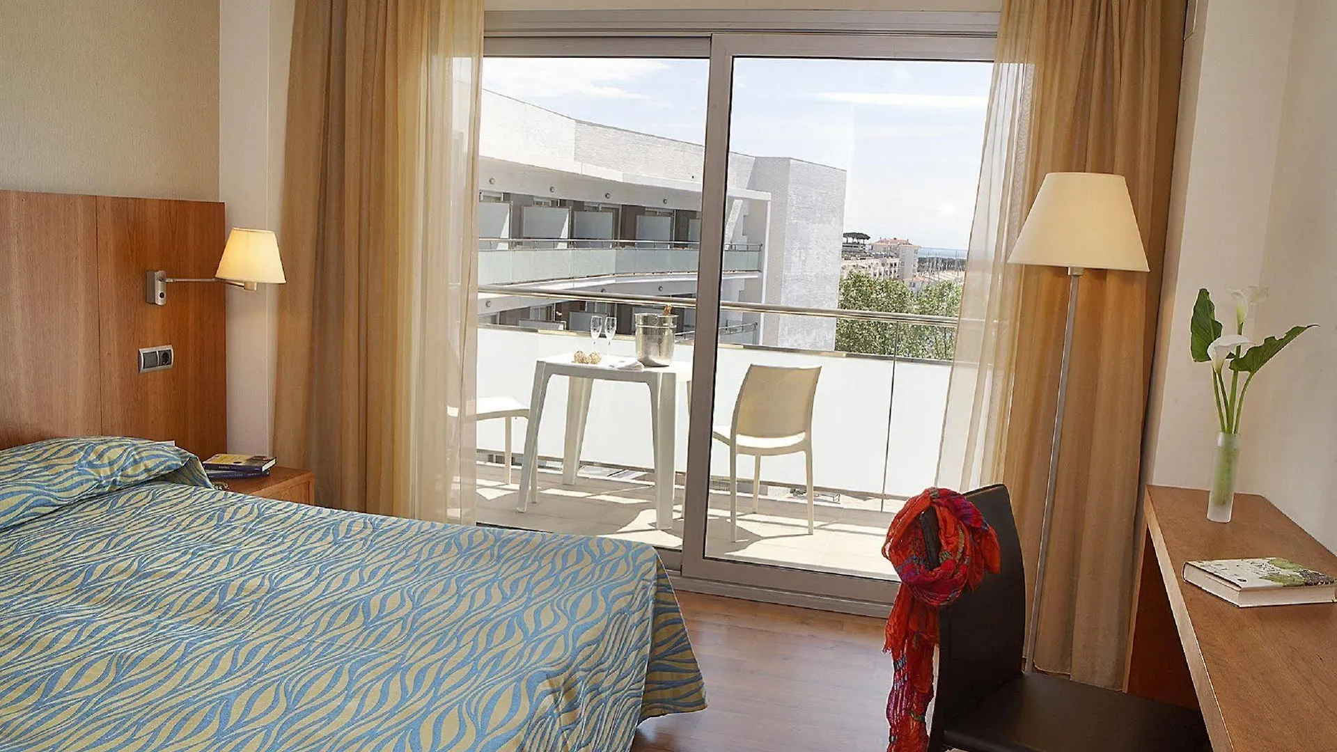 פלטחה ד'ארו Rvhotels Nautic Park מלון